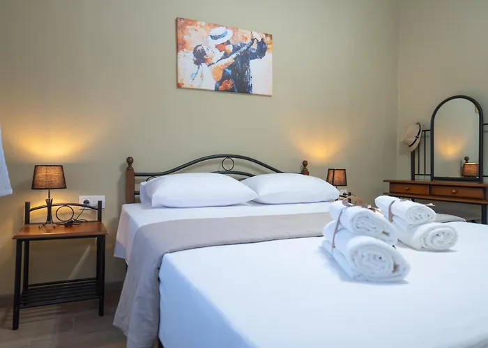 Roots House Pozar 度假居 Piperies